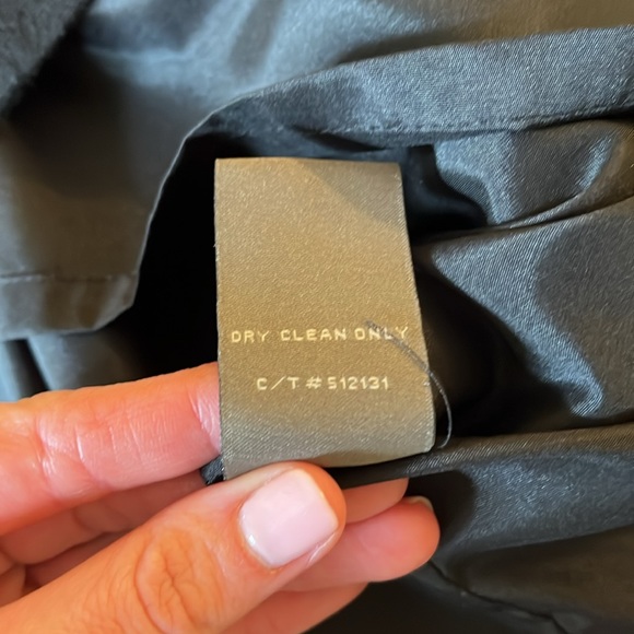 Taylor Dress with Silk Pleat Detail Size 6 - Picture 7 of 12